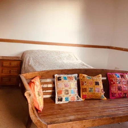 Spacious Family And Pet Friendly With Sea Views