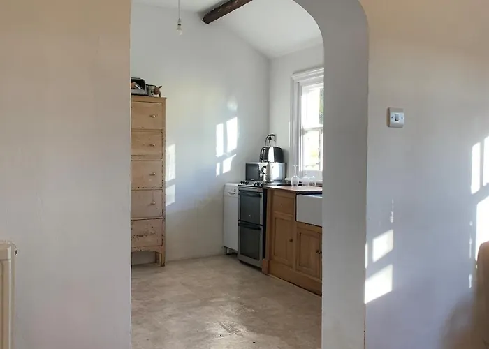 Large House Near And Whitby * Scarborough