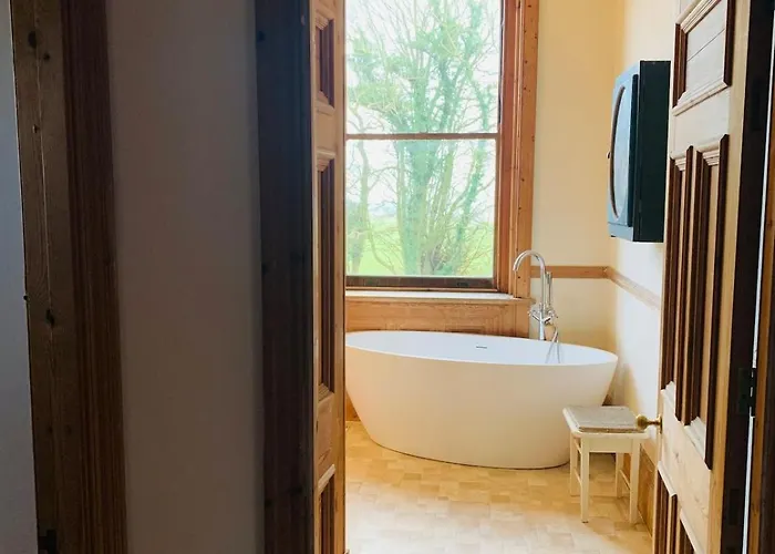 Large House Near And Whitby